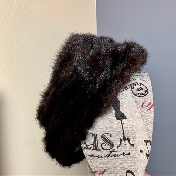 Brown Mink Fur Hat - Picture 4 of 7